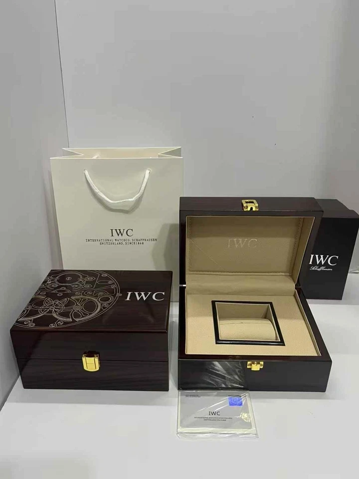 IWC watch box - Dark brown wooden case - Image 1 of 1