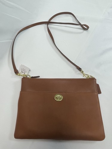 Borsa a tracolla Coach Legacy in pelle con chiusura girevole cognac