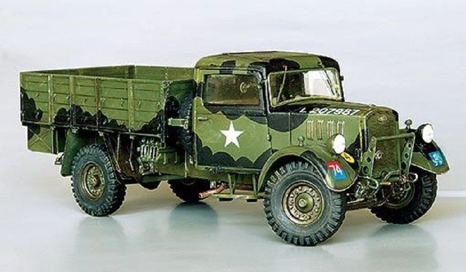 PLUS MODEL COMPLETE KIT FORDSON WOT 3D Scala 1:35 Cod.PL198 - Immagine 1 di 1