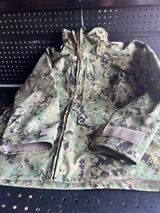 USGI US Navy Wet/Cold Weather NWU Type III Woodland Parka Size Small Regular New - Picture 1 of 10
