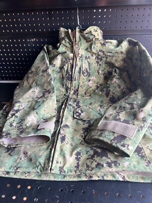 USGI US Navy Wet/Cold Weather NWU Type III Woodland Parka Size Small Regular New - Image 1 of 4