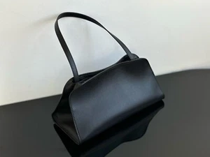 THE ROW Peggy Clutch Leather Bag size 28/15/13 cm - Picture 1 of 14