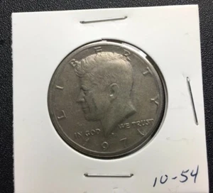 1971 D Kennedy Half Dollar Circulated, Great Coin, Getting Rarer - Picture 1 of 2