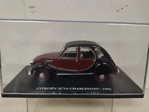 CITROEN 2CV6 1982 CHARLESTON RED/BLACK 1:24 IXO HACHETTE - Imagen 1 de 3