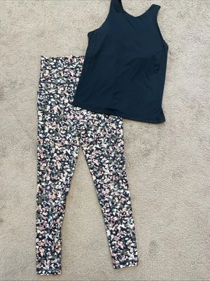 Athleta Workout Set Salutation Stash Pocket Printed Legging Size XS And Tank S - Image 1 of 4