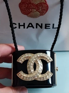 CHANEL JEWEL CHANEL CC CUFF BRACELET NEW AUTHENTIC CONDITION NO HERMES - Picture 1 of 11