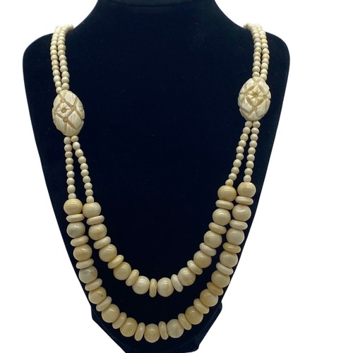 OFF WHITE Collana Vintage Doppio Filo Crema Off White Perline con Accenti Floreali Intagliati 30” L