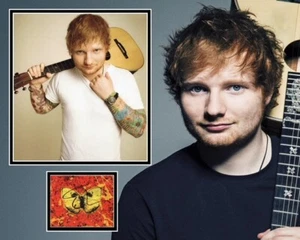 ED SHEERAN SIGNED CD PHOTO MOUNT (1) - Foto 1 di 1