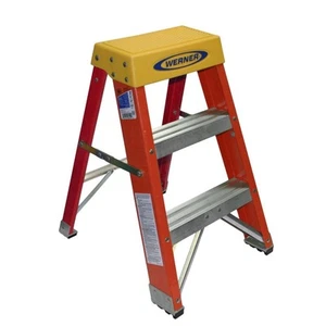Werner 6202 2ft Type IA Fiberglass Step Stool - Picture 1 of 2