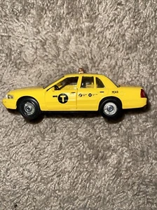 Coche de juguete fundido a presión Ford Crown Victoria escala 1:43 NYC taxi cabina 1999 - Imagen 1 de 6