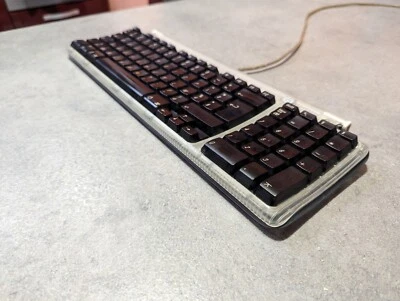 Apple USB Keyboard, Model M2452, Blue - Used - Immagine 1 di 4