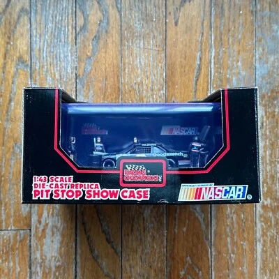 1/43 RACING CHAMPIONS Pit Stop Showcase #3 DALE EARNHARDT Goodwrench NASCAR 1992 - Image 1 of 4