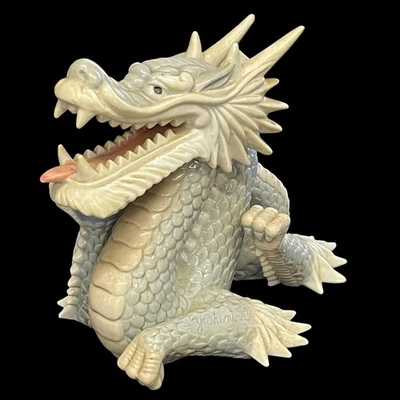 Escultura de dragón con cuernos chinos Yoshimi K arte de porcelana estatua colmillos serpentina Foto 1 de 4