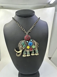 Broche colgante elefante Hattie Camegie sin firmar con cadena de 24" - Imagen 1 de 4