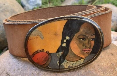 Hebilla de cinturón de latón de colección años 70 en cinturón de cuero retrato de mujer western boho EE. UU. Foto 1 de 4