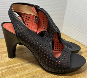 Tsubo Casius Black Women's Size US 9 Heeled Sandal - Picture 1 of 7