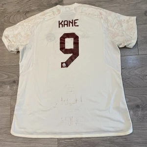 Bayern Munich 2023/24 Third Shirt with Kane 9 on the back - Picture 1 of 8