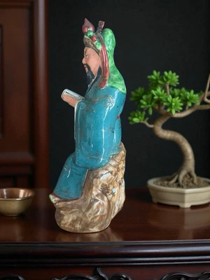 Vintage Chinese Guan Yu Gong Warrior Hand Painted Porcelain Figurine 22cm Tall - Image 1 of 4