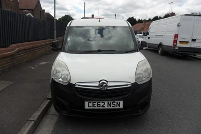 Vauxhall combo van 15.98 Diesel 2018 184,000 miles.Fully equipped detailing van - Image 1 of 4