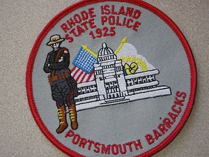 RHODE ISLAND STATE Polizei PORTSMOUTH KASERNE HIGHWAY PATROL TROOPER - Bild 1 von 1