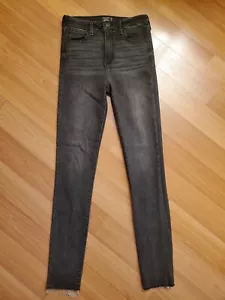 Pantalones de mezclilla negros Abercrombie & Fitch Simone High Rise súper ajustados 2L 26 dobladillo deshilachado... - Imagen 1 de 6