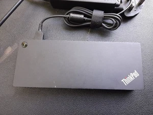 ThinkPad Hybrydowa stacja dokująca USB-C 135W ZASILACZ Podwójna obsługa 4K DUD9011D1 - Zdjęcie 1 z 5