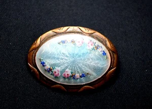 Antiguo Broche Prendedor Azul Guilloche Esmalte Rosas Rosa Latón - Imagen 1 de 5