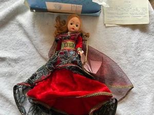 Vintage 10" Madame Alexander Disney Convention Morgan Le Fay Puppe NEU IN OVP NRFB Ltd - Bild 1 von 6