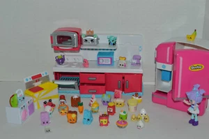 Shopkins~Muñeca 3"~Cocina~Estufa~Microondas~Refrigerador~Fregadero~30+ Accesorios - Imagen 1 de 8