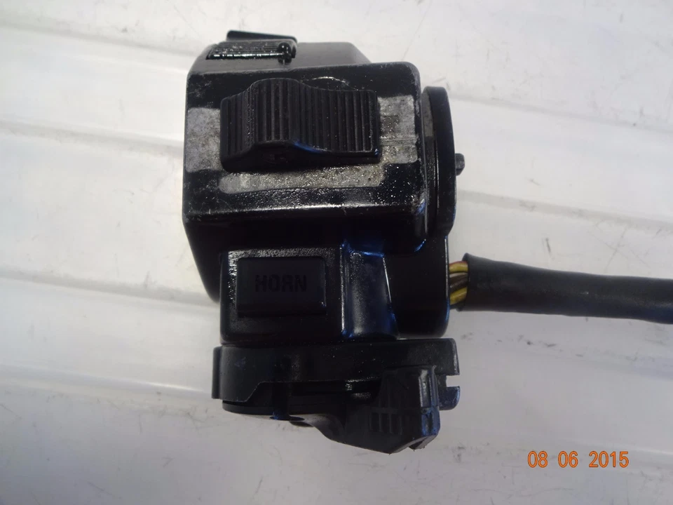 Interruptor de control izquierdo parte delantera Yamaha 1983 XVZ1200 Venture XVZ 1200 Foto 1 de 1