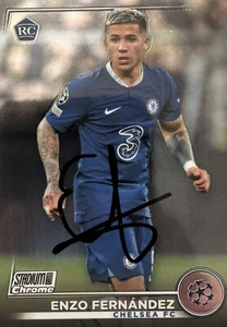 Handsignierte Enzo Fernandez Chelsea FC UCC Topps Stadium Club Chrome 22/23 Karte - Bild 1 von 1