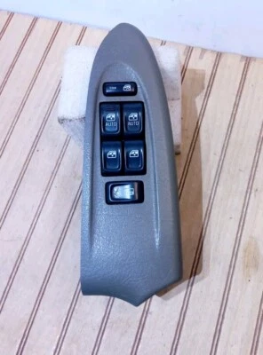 2002-2004 Chevy Trailblazer/EXT Master Window Switches/Pewter Trim No Heat Seats - Image 1 of 4