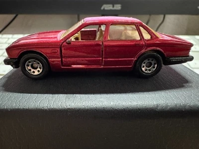 Matchbox Jaguar XJ6 In Buone Condizioni 1:64 Senza OVP - Immagine 1 di 4
