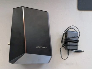 Netgear Nighthawk CM2000 2.5Gbps Cable Modem - DOCSIS 3.1 - Photo 1/3