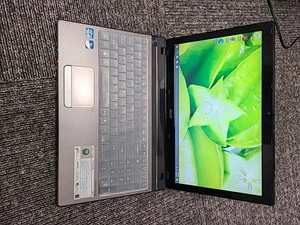 Acer Aspire 5750-6438,  i5-2410M, 2.3 GHz, 8GB RAM, 15.6"HD LED LCD 450GB Hdd - Picture 1 of 16