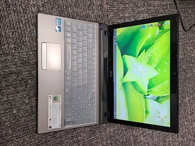 Acer Aspire 5750-6438,  i5-2410M, 2.3 GHz, 8GB RAM, 15.6"HD LED LCD 450GB Hdd - Image 1 of 4