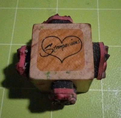 Cubo de 4 caras Stampassions 1999 vintage, sello de goma montado en madera, pez pequeño Foto 1 de 4