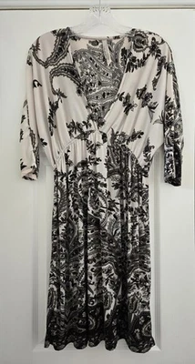 Vestido Christina Love Mujer XL Blanco Gris Paisely Floral Cuello en V Cintura Elástica Foto 1 de 4