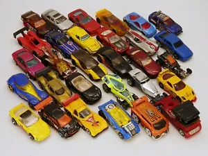Hot Wheels lose Menge 30 Autos (Moderne Ära) gespielt mit Zustand - Bild 1 von 3