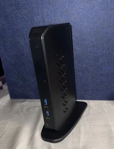 Plugable USB 3.0 and USB-C Dual 4K Display Docking Station w/ DisplayPort & HDMI - Picture 1 of 3