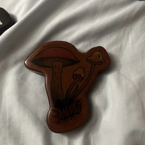 Cute Wooden Mushroom Wall Art - Picture 1 of 2
