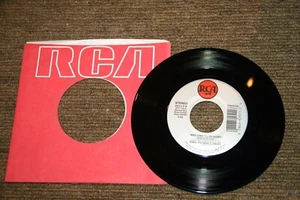 VINYL NEW 45 RECORD EARL THOMAS CONLEY "WHO'S GONNA TELL HER GOOD-BYE" - Picture 1 of 3