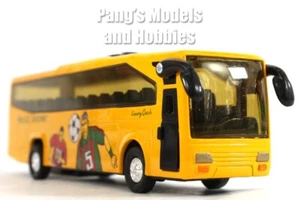 7 inch Coach Bus Traveliner "Round the World" 1/68 Scale Diecast Model - YELLOW - Picture 1 of 13