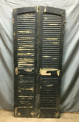 Par de persianas antigas de arco 15x67 para janela de casa madeira surradas 528-22B - Imagem 1 de 4