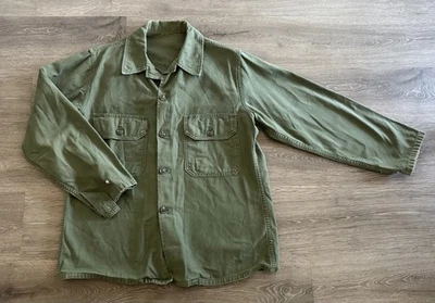 Vintage 1964 US Army Shirt Mens OG 107 Sateen Military Vietnam Era 60s  Chest 44 - Image 1 of 4