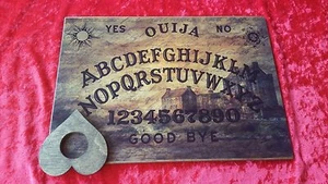Classic Wooden Ouija Board Highlander & Planchette Instructions Halloween - Picture 1 of 1