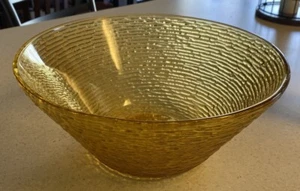 Old Vintage Soreno Gold Anchor Hocking 11" Round Bowl 4 Qt. Pressed Bark Design - Picture 1 of 2