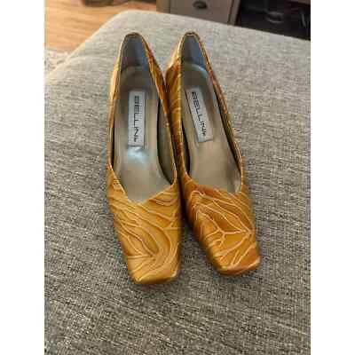 复古女式 MARGIE Bellini 高跟鞋 7.5 码 - 黄色/橙色 70 年代印花 — 第 1/4 张图片