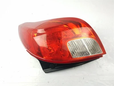 2016 VAUXHALL MOKKA REAR TAIL LIGHT RH DRIVER SIDE 5 DOOR HATCHBACK 42435942 - Image 1 of 4