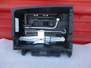 2018- 2022 LEXUS rx 450 RX350L JACK AND TOOL KIT oem - Picture 1 of 8